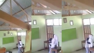 Bokep Smp Bocil Daripada Mending Tawuran Ngentot Om kesakitan nikmat tocil